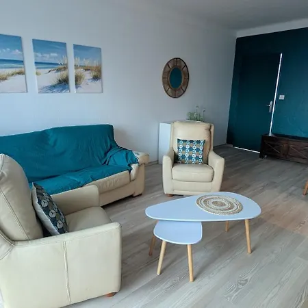 Pour 6 A 20m De La Vue Апартаменты *